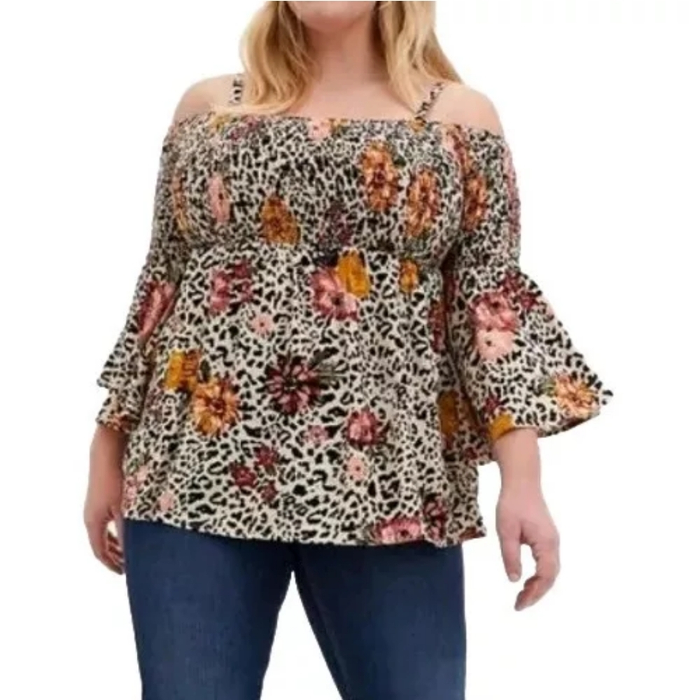 Torrid Babydoll Top Woman 4X Leopard Floral Crinkle Gauze Smocked Cold Shoulder